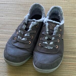 Bobs Gray Canvas Sneakers with Fleece Lining Women Shoes Size 9.5